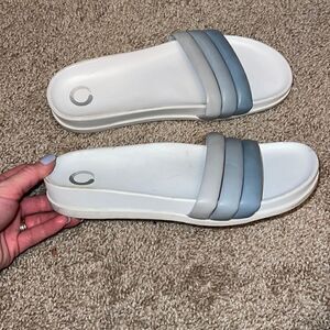 Journee collection sandals